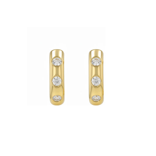 Bloomtine gold diamond hoop earrings. High-quality gold vermeil jewelry for women, featuring brilliant-cut diamonds. Elegant gift idea for anniversaries or birthdays.